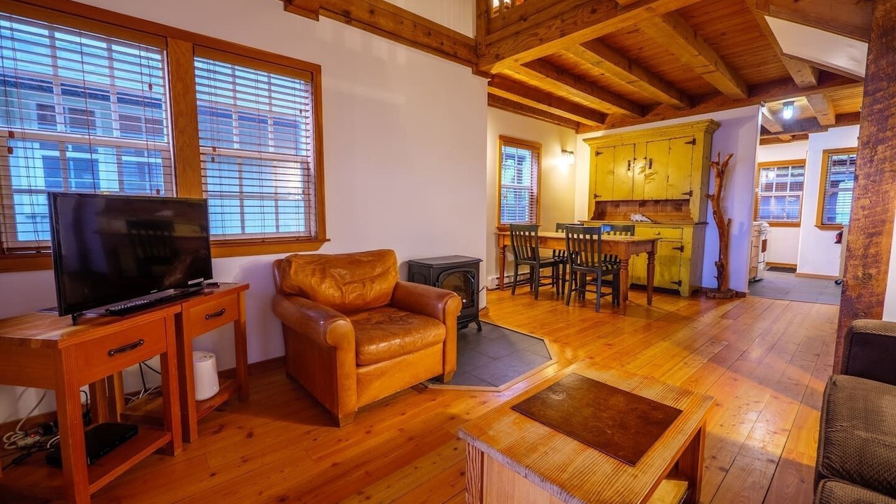 Photo of Livingroom in Ucluelet