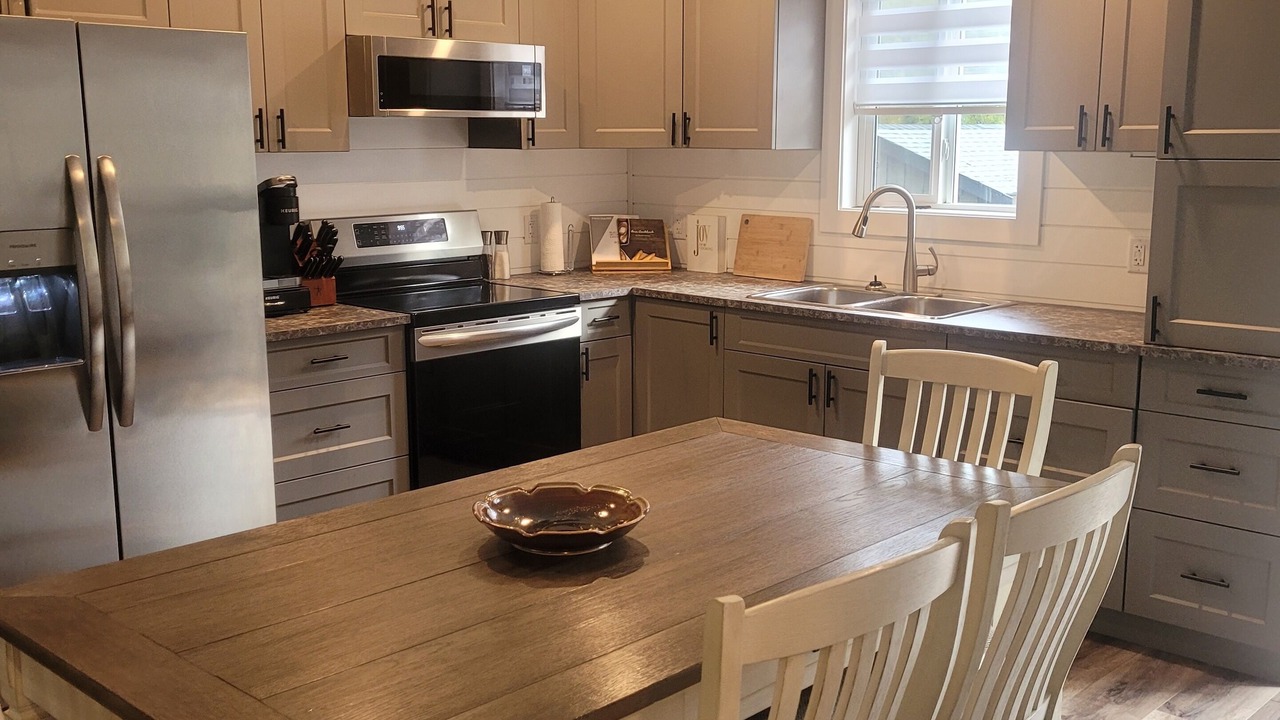Photo of Kitchen in Okanagan-Similkameen