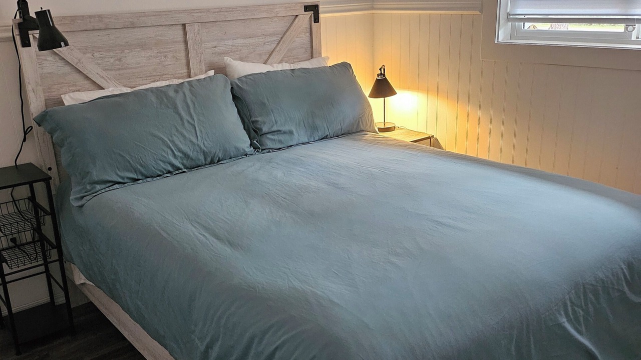 Photo of Bedroom in Okanagan-Similkameen