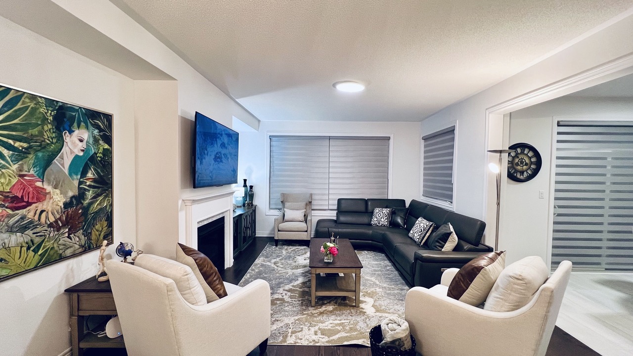 Photo of Livingroom in Innisfil