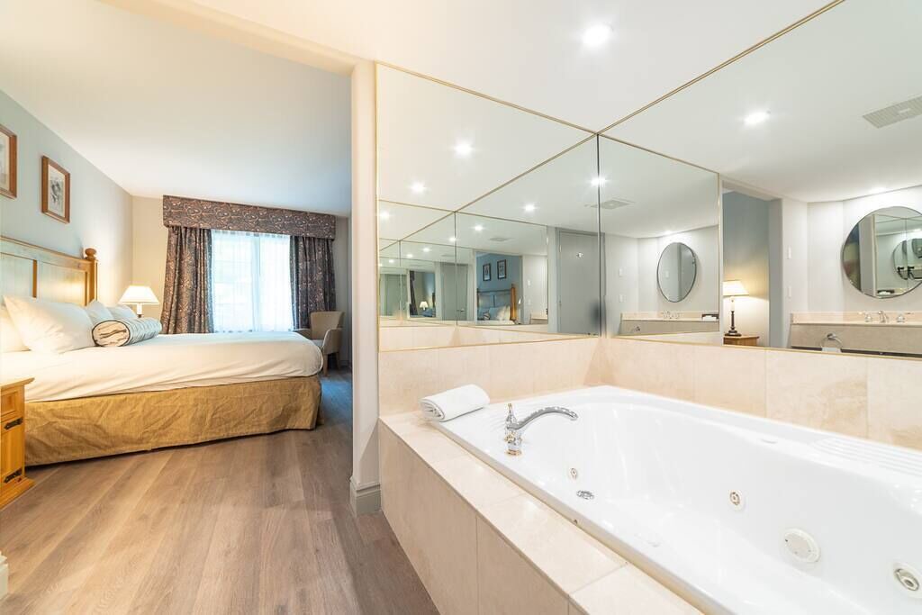 Photo of Bathroom in Oro-Medonte