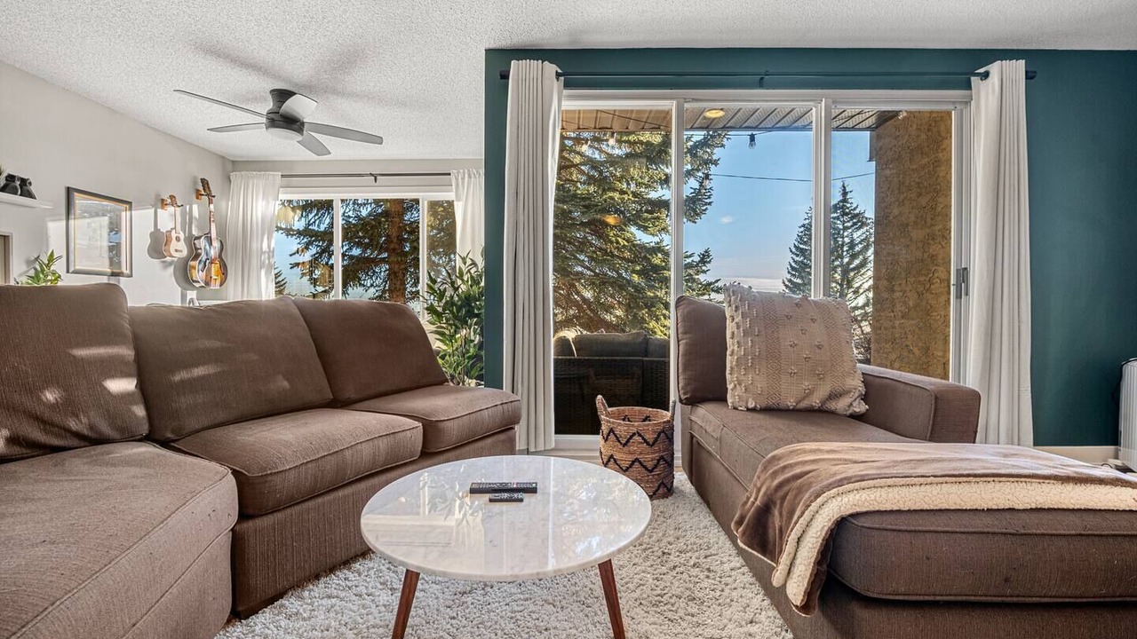 Photo of Livingroom in Southwest Calgary