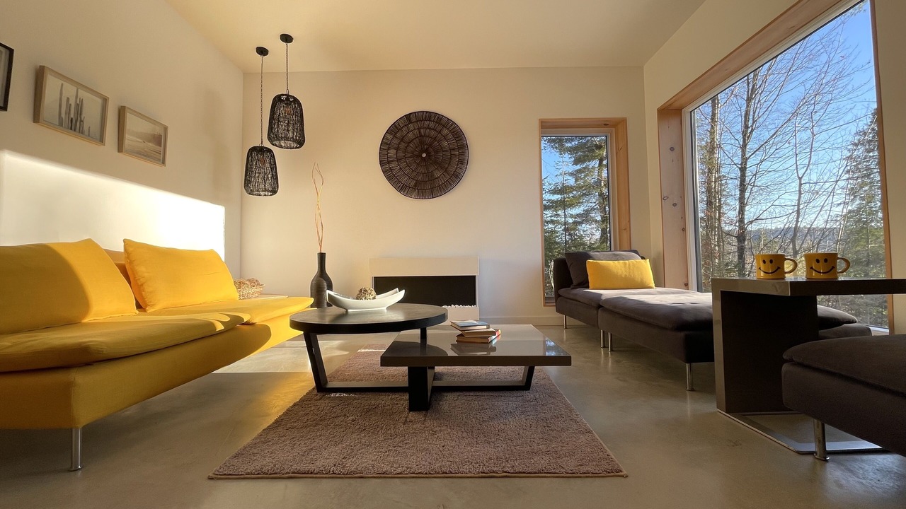 Photo of Livingroom in Les Collines-de-l'Outaouais Regional County Municipality
