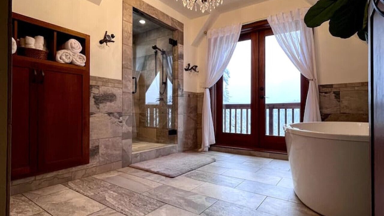 Photo of Bathroom in Beasley