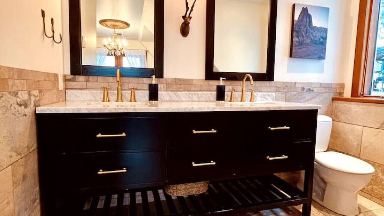 Photo of Bathroom in Beasley