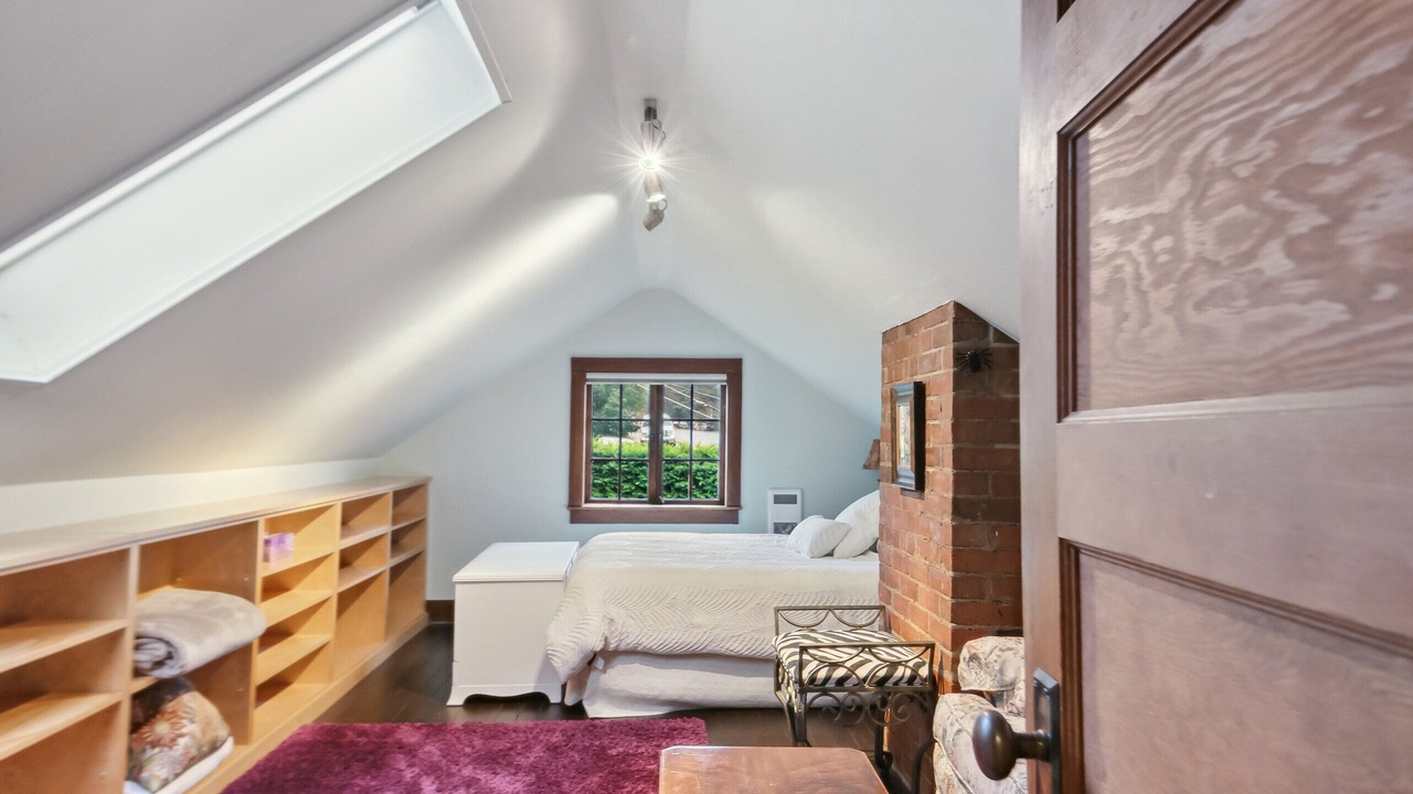 Photo of Bedroom in Shawnigan Lake