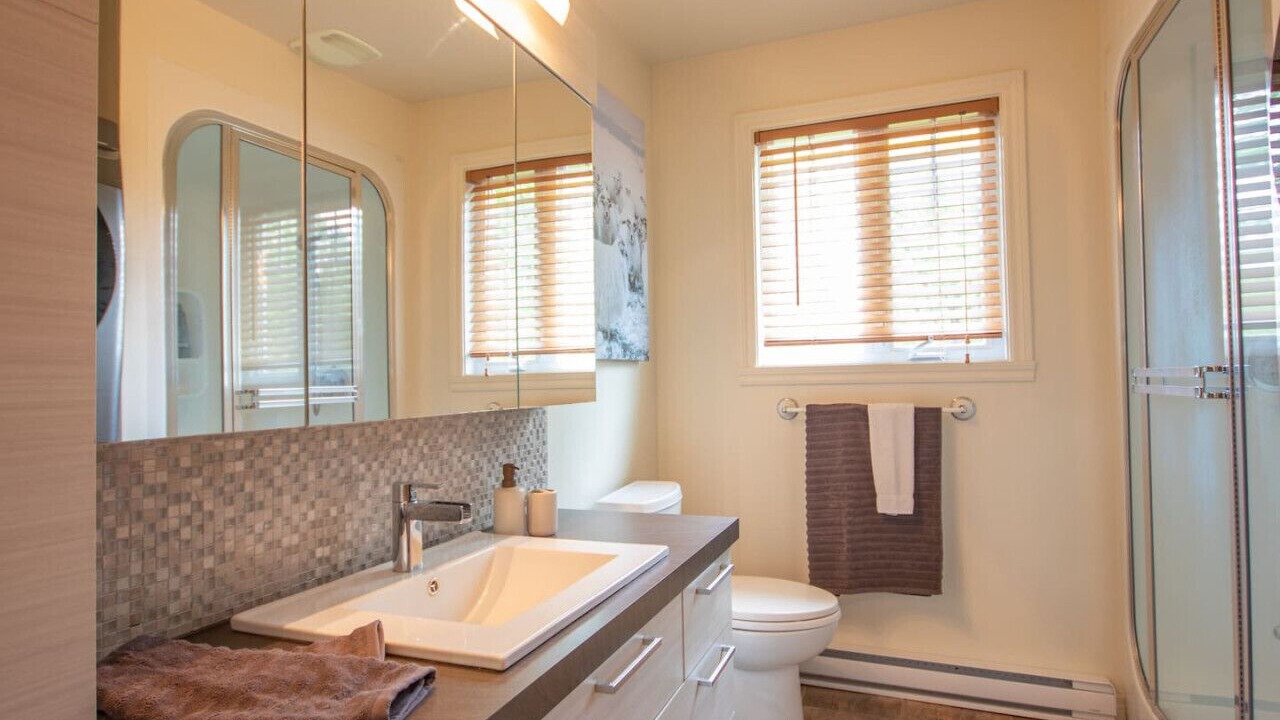 Photo of Bathroom in Saint-Remi-de-Tingwick