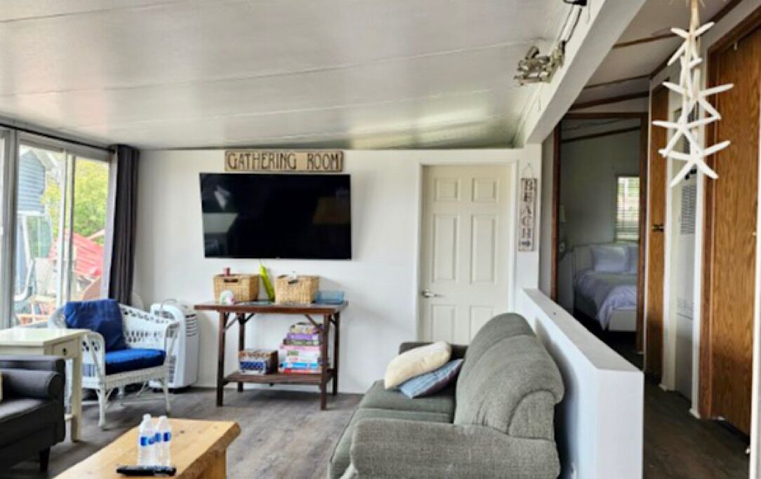 Photo of Livingroom in Sherkston