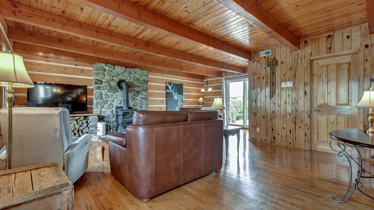Photo of Livingroom in St. Jerome