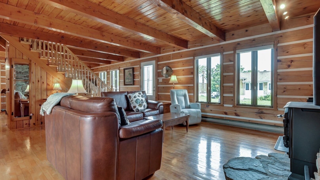 Photo of Livingroom in St. Jerome