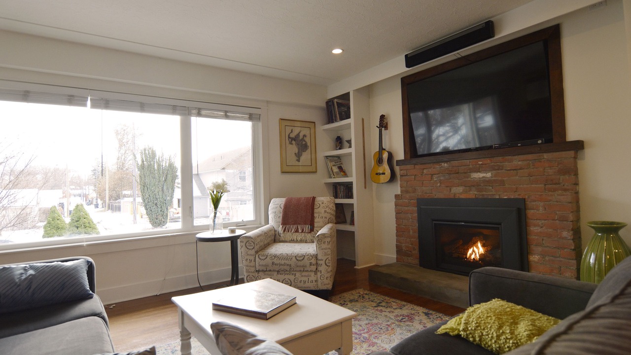 Photo of Livingroom in South Central