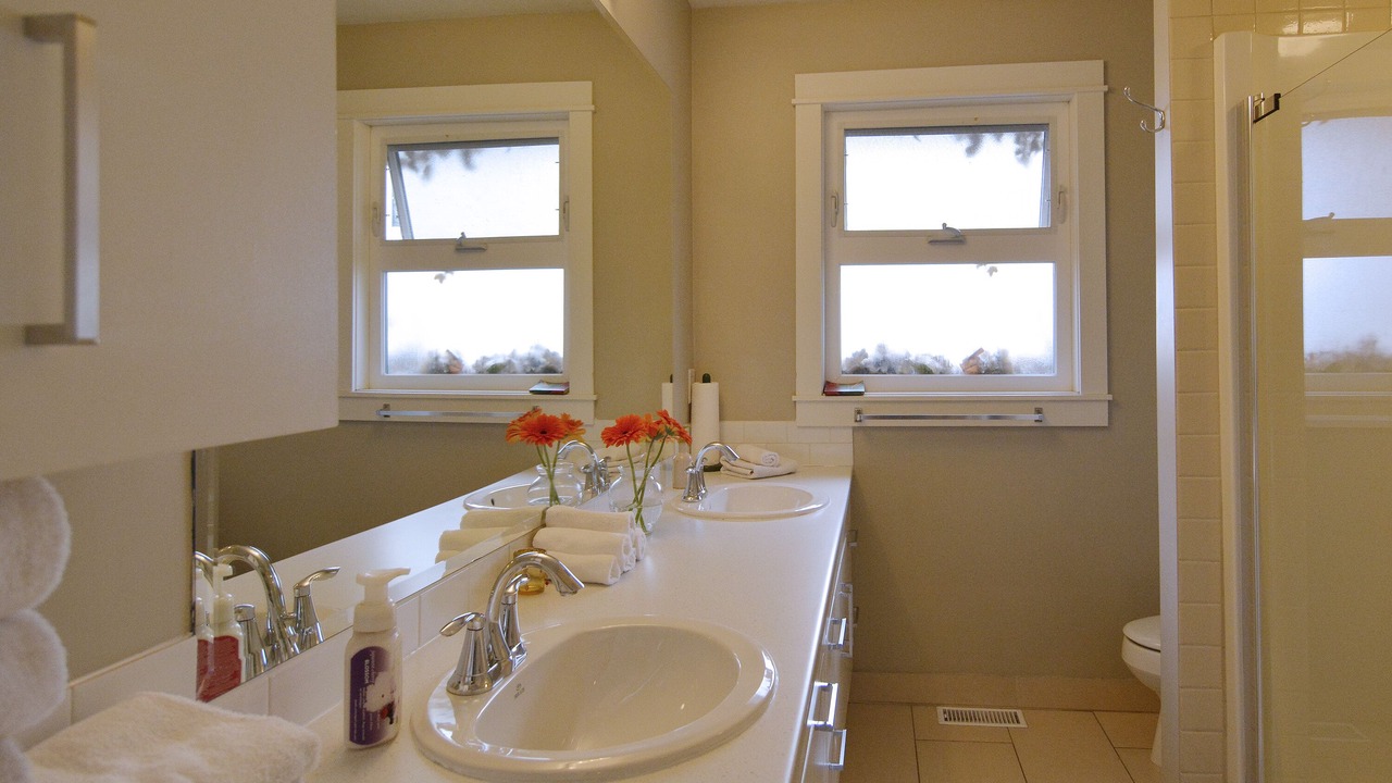 Photo of Bathroom in South Central