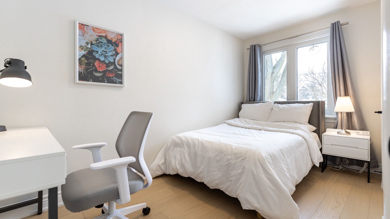 Photo of Bedroom in Richmond Hill