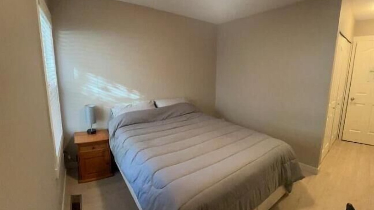 Photo of Bedroom in Okanagan-Similkameen