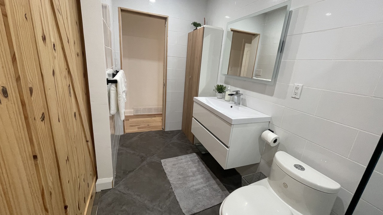 Photo of Bathroom in Ottawa Division