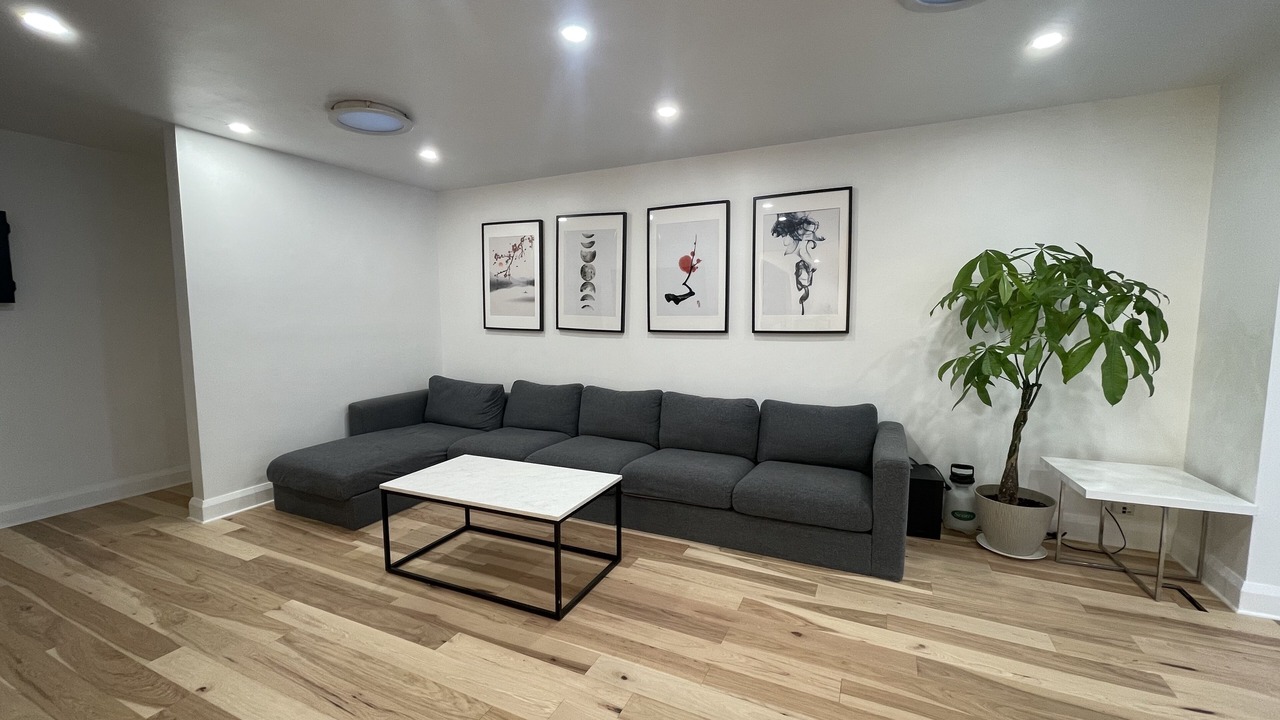 Photo of Livingroom in Ottawa Division