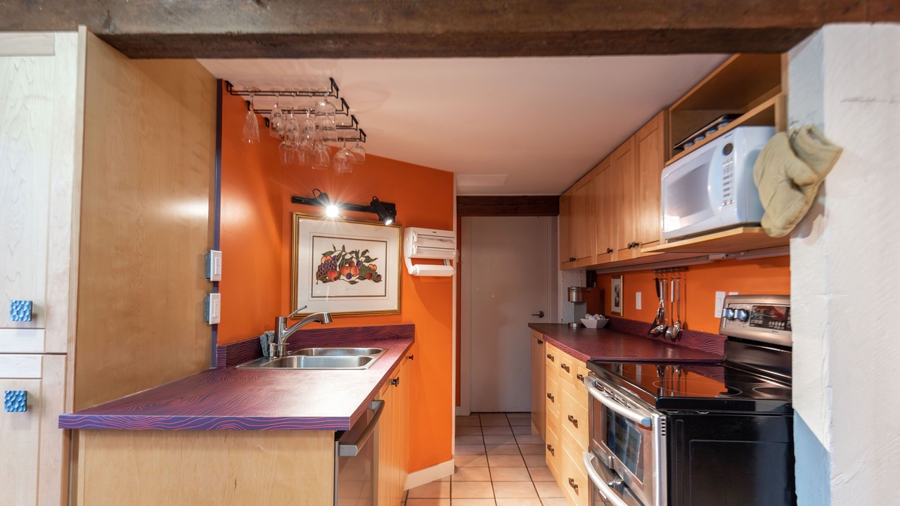 Photo of Kitchen in Shawnigan Lake