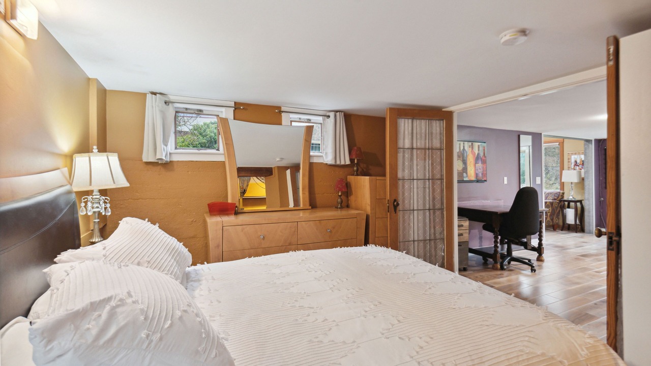 Photo of Bedroom in Shawnigan Lake