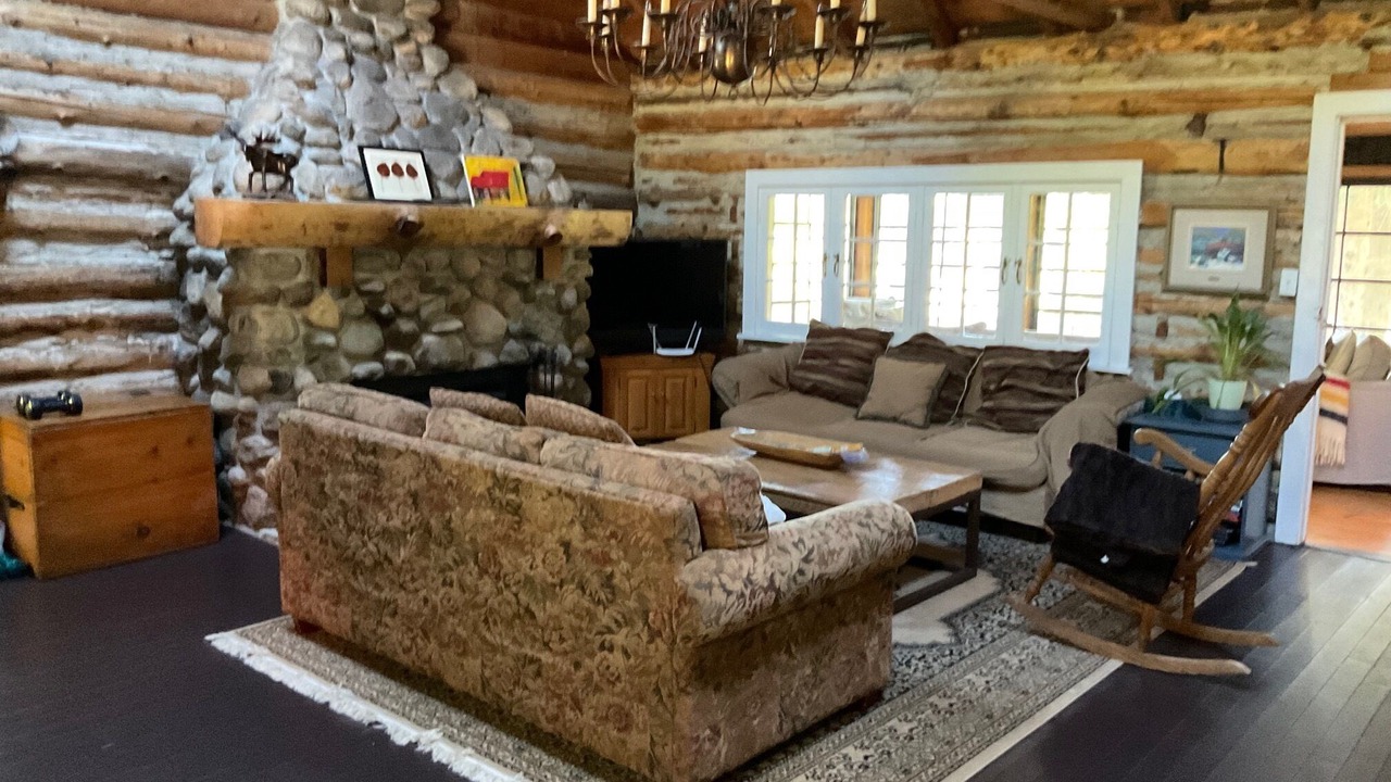 Photo of Livingroom in Washago
