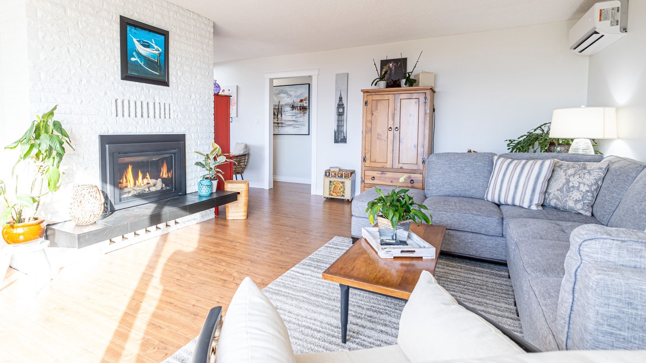 Photo of Livingroom in Powell River