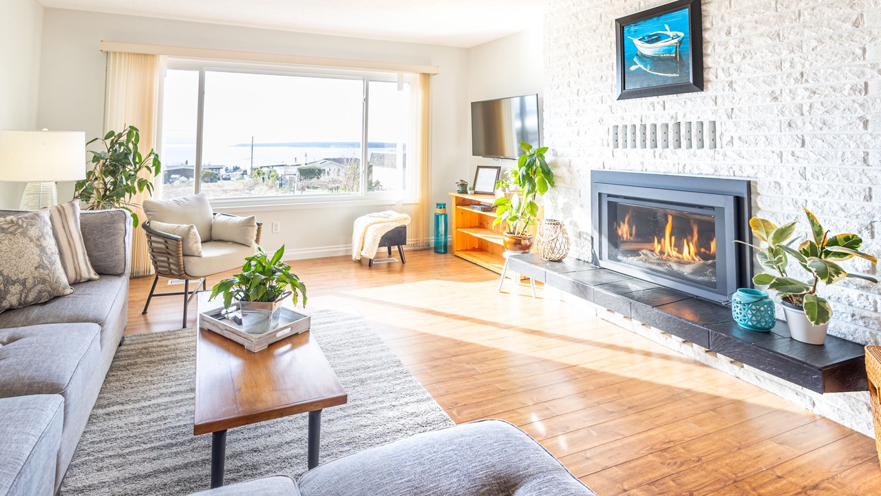 Photo of Livingroom in Powell River