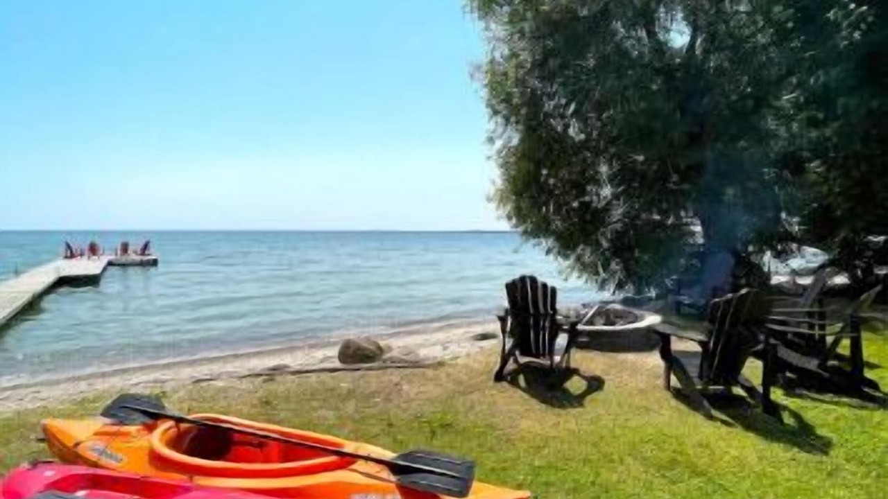 Photo of Others in Big Bay Point