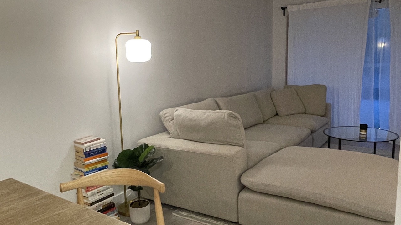 Photo of Livingroom in Fairview