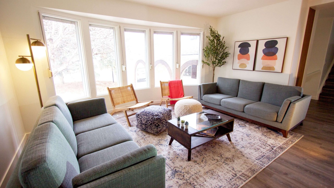 Photo of Livingroom in Northeast Edmonton