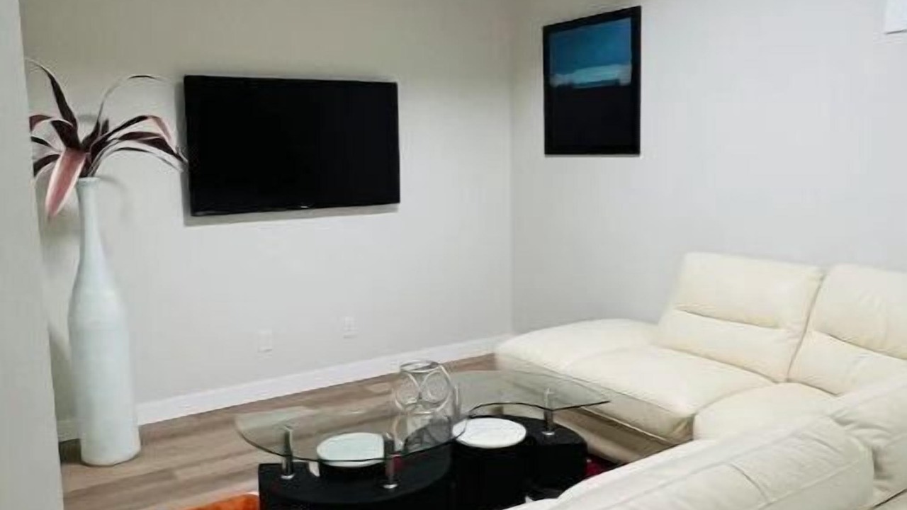 Photo of Livingroom in Evanston