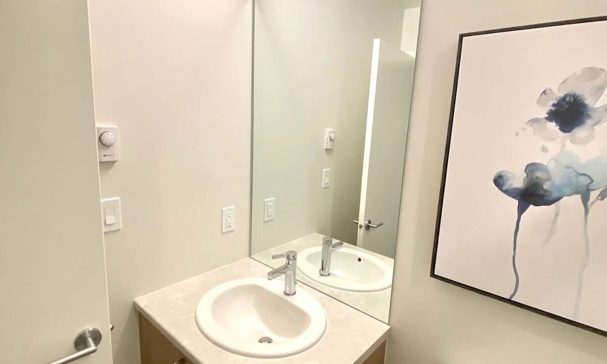 Photo of Bathroom in Booktown