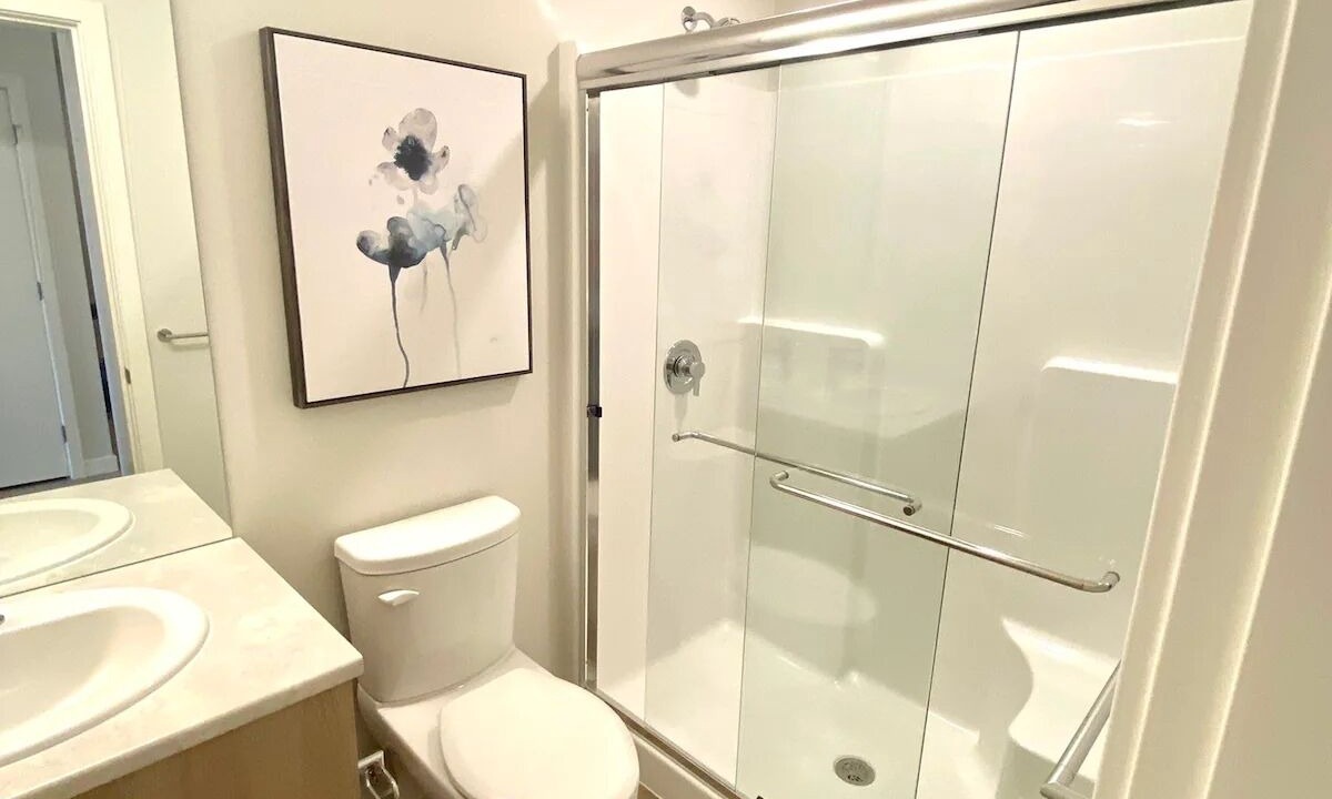 Photo of Bathroom in Booktown