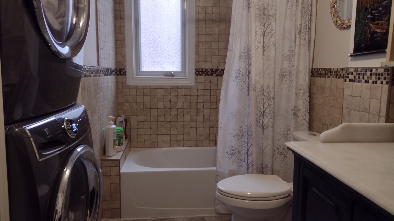 Photo of Bathroom in Sault-au-Recollet