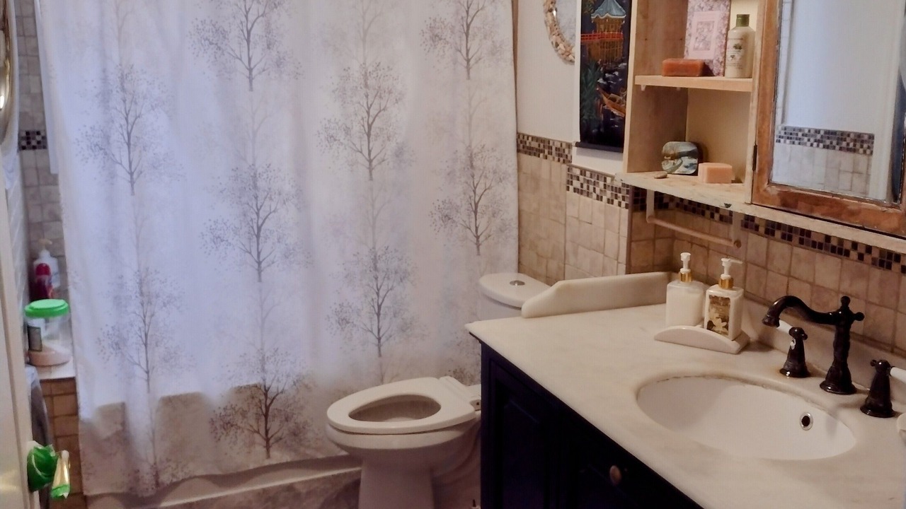 Photo of Bathroom in Sault-au-Recollet