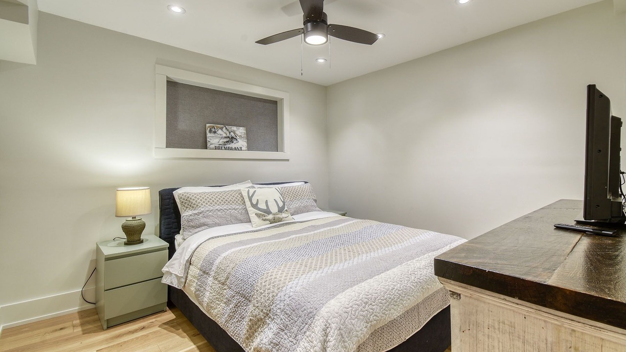 Photo of Bedroom in Mont-Tremblant Village