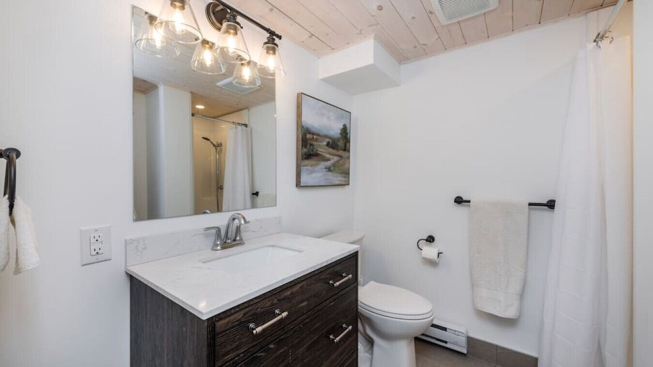 Photo of Bathroom in Georgian Bay