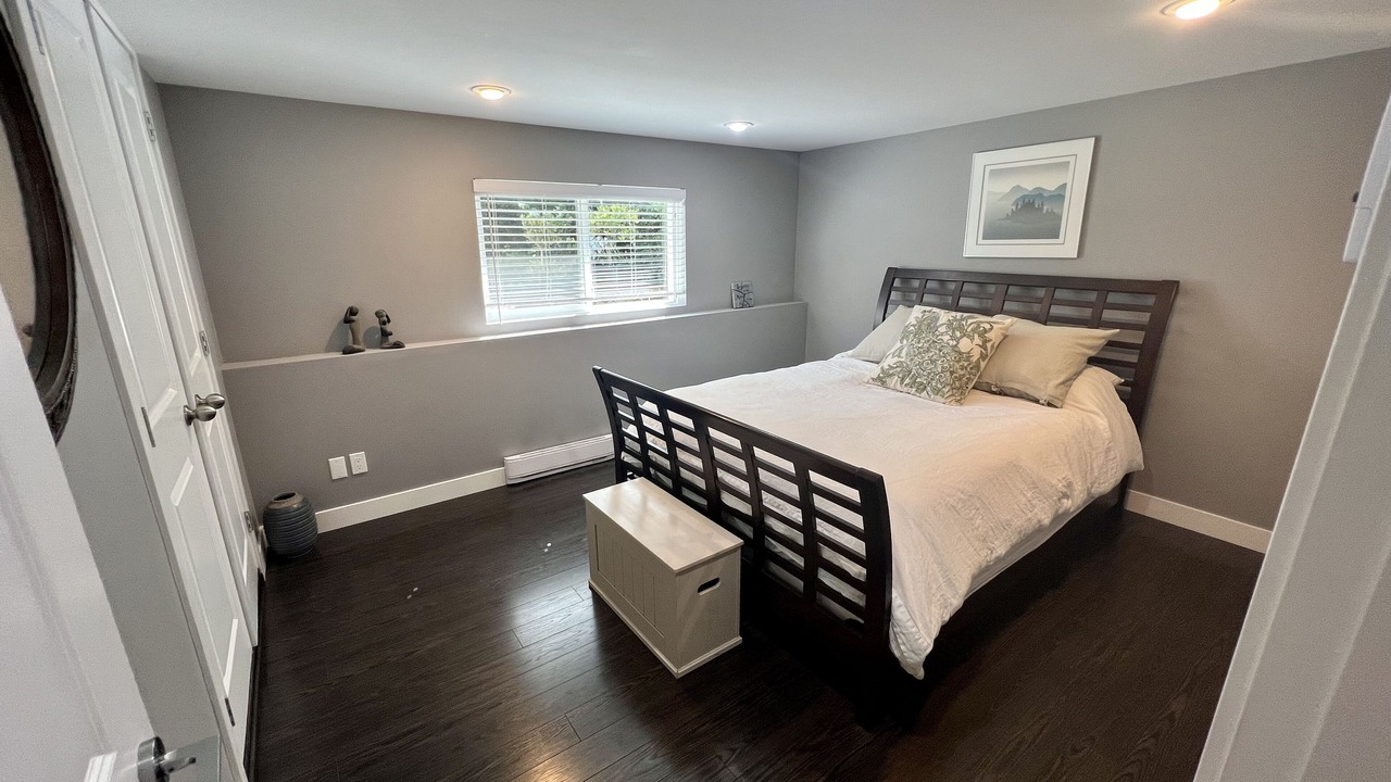 Photo of Bedroom in Central Lonsdale