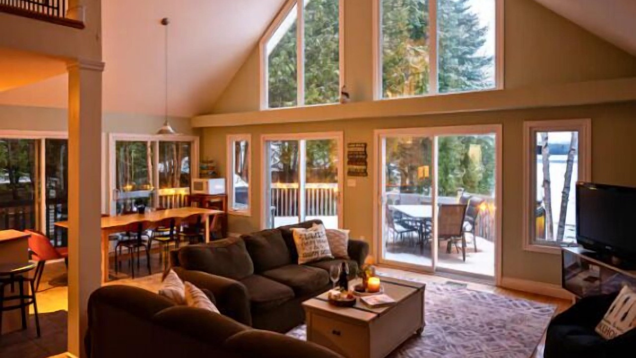 Photo of Livingroom in Springwater