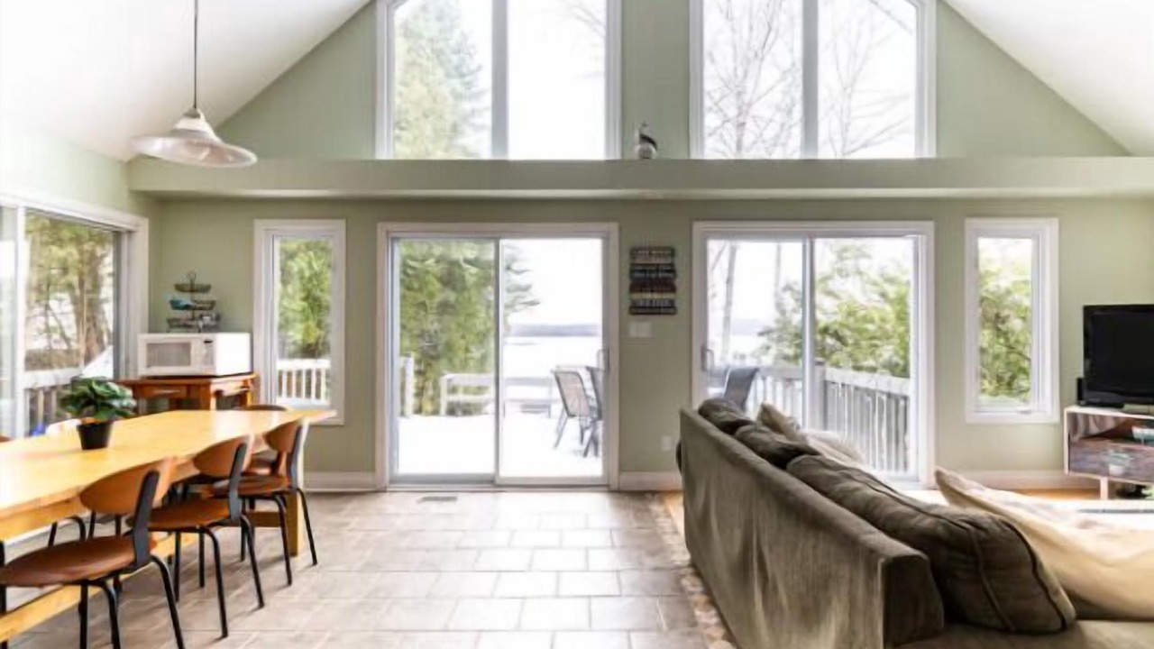 Photo of Livingroom in Springwater