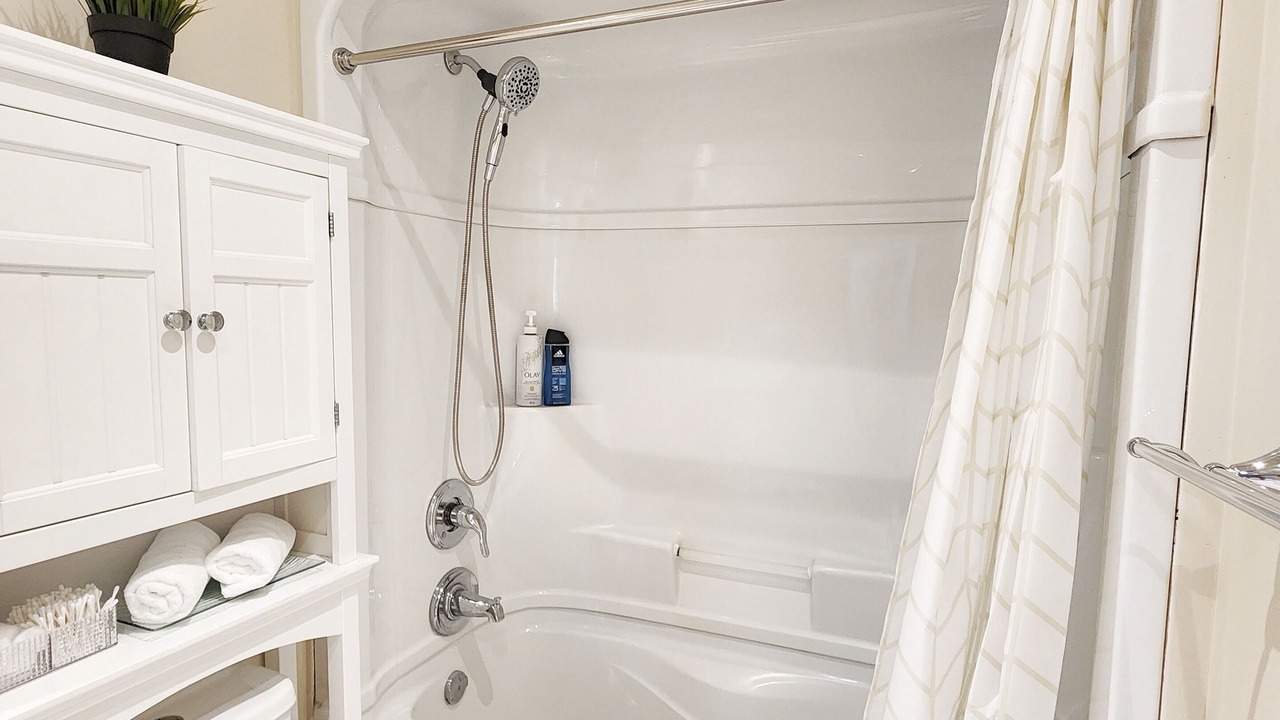 Photo of Bathroom in Fonthill