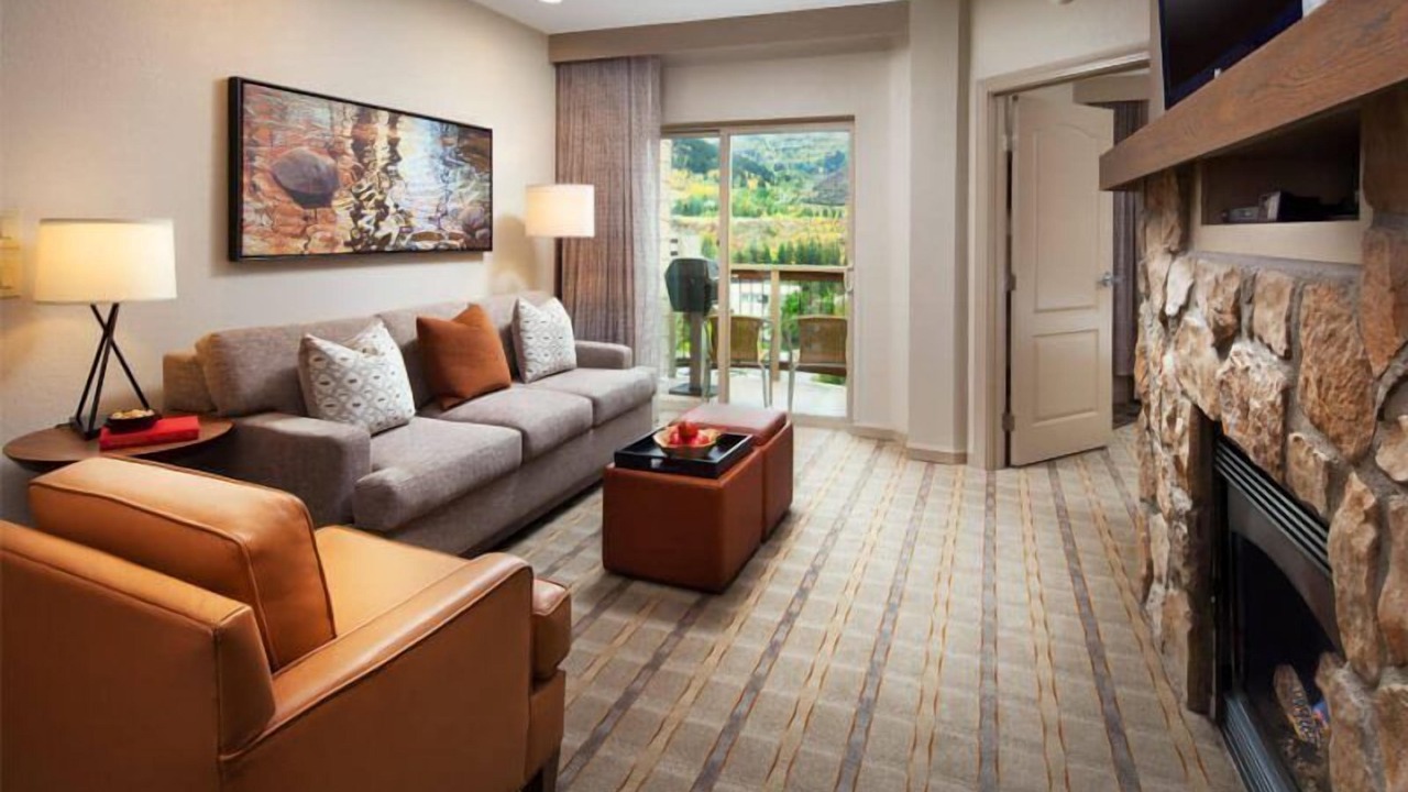 Photo of Livingroom in Avon