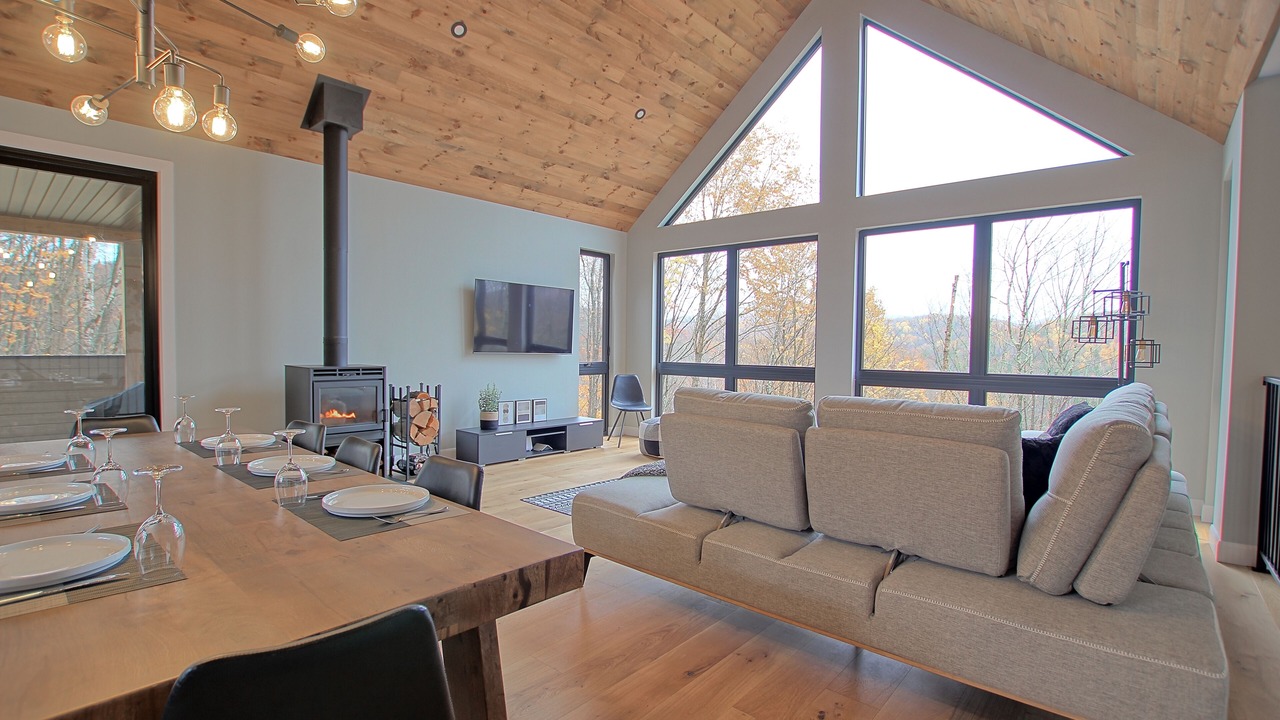 Photo of Livingroom in Saint-Faustin-Lac-Carre