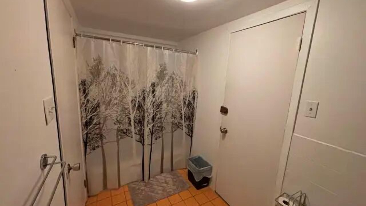 Photo of Bathroom in LaSalle