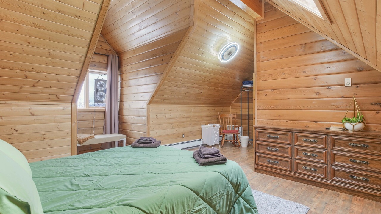 Photo of Bedroom in Central Alberta