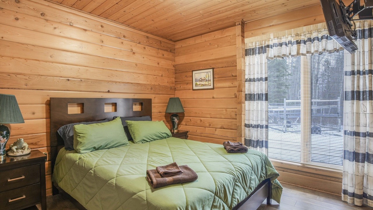 Photo of Bedroom in Central Alberta