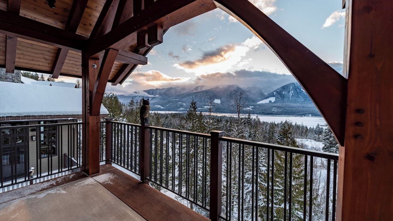 Photo of Patio Balcony in Revelstoke