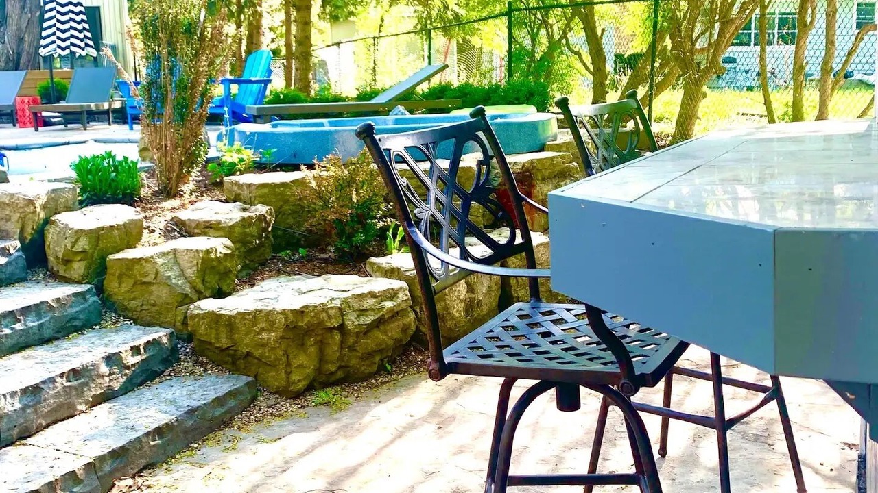 Photo of Outdoor in Clarkson-Lorne Park