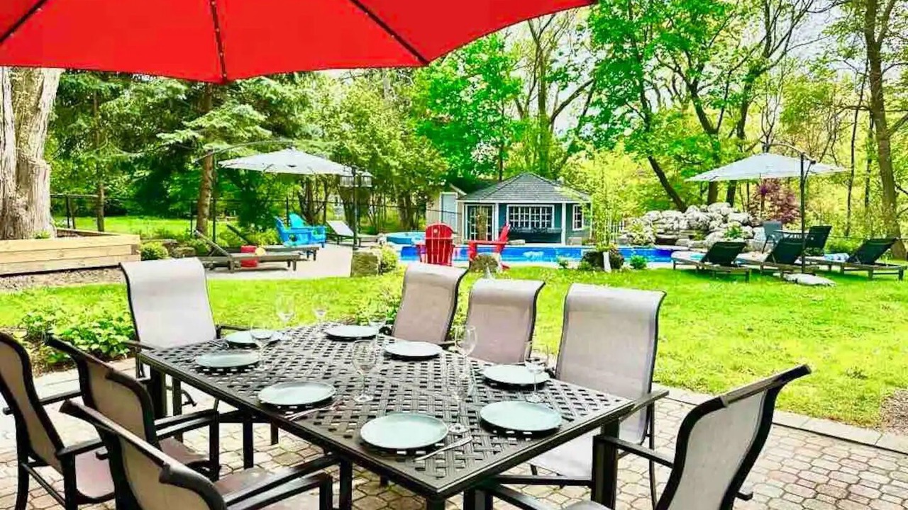 Photo of Outdoor in Clarkson-Lorne Park