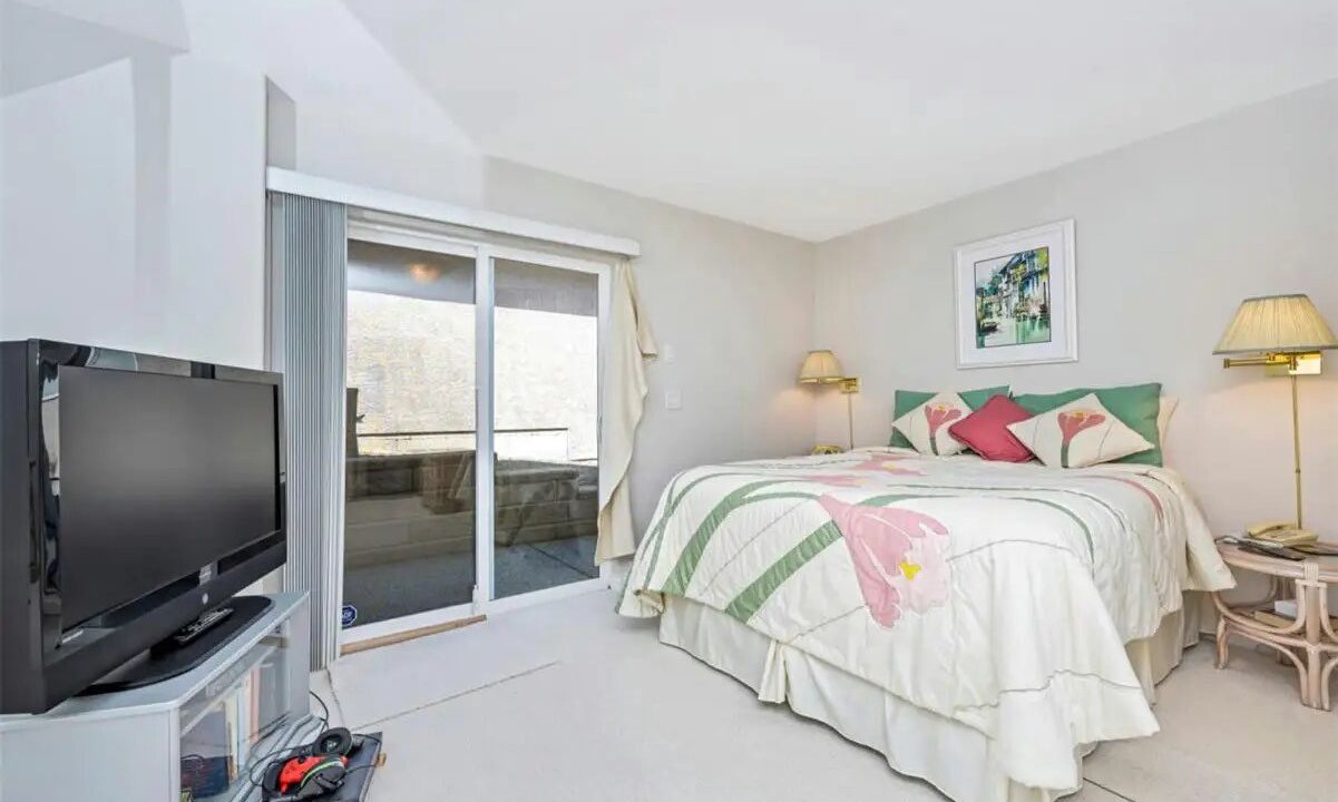 Photo of Bedroom in Chemainus