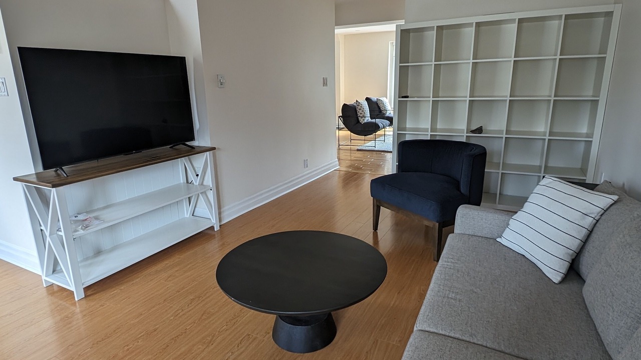 Photo of Livingroom in East York
