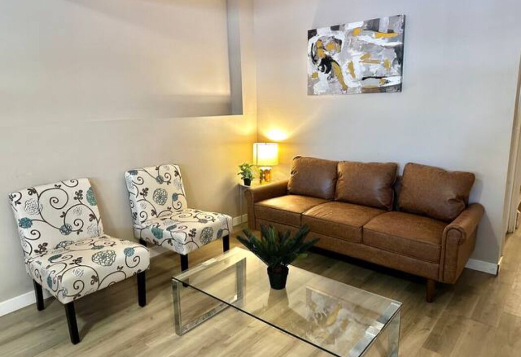 Photo of Livingroom in Sunnyside
